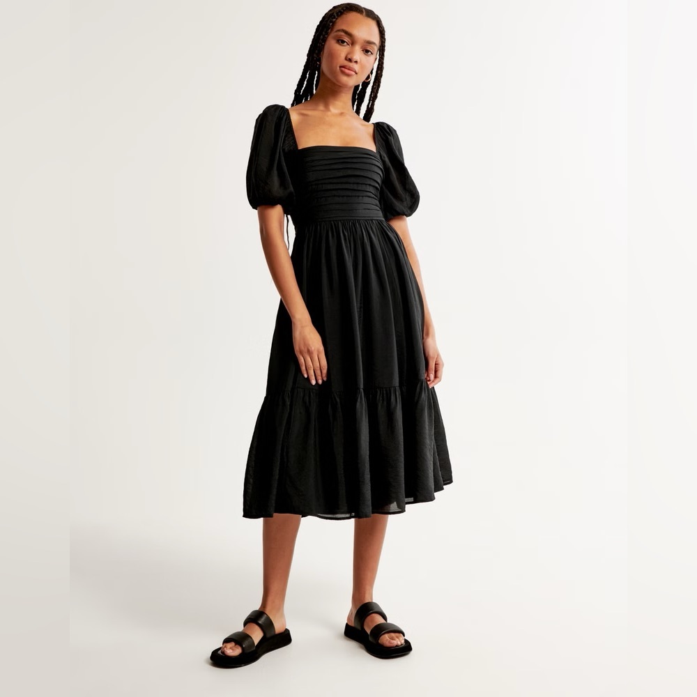 Abercrombie L Black Emerson Midi Dress
**WORN ONCE